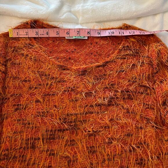 Sapi Magliere Italian Acrylic Faux Fur Sweater - Picture 8 of 9